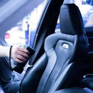 Markerloses Infrarot-Scannen eines Fahrzeugsitzes mit dem FreeScan Combo+ Wireless